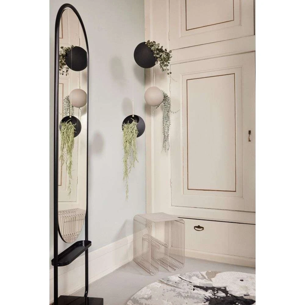 Globe Hanging Flowerpot Ø21 Taupe - AYTM - Koop Online 7 Globe Hanging Flowerpot Ø21 Taupe - AYTM - Koop Online - Afbeelding 5