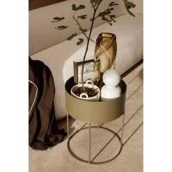 Plant Box Round Olive - Ferm LIVING - Koop Online 5 Plant Box Round Olive - Ferm LIVING - Koop Online -Kortingswinkel voor woondecoratie 5704723261575plant box round olive ferm2