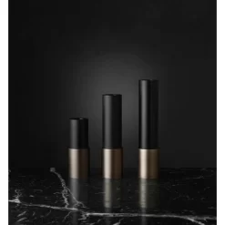 Candlestick 12 Antique Brass - GUBI - Koop Online 11 Candlestick 12 Antique Brass - GUBI - Koop Online -Kortingswinkel voor woondecoratie 5710902723871candlestick antiquebrass 12cm itemno 100159104