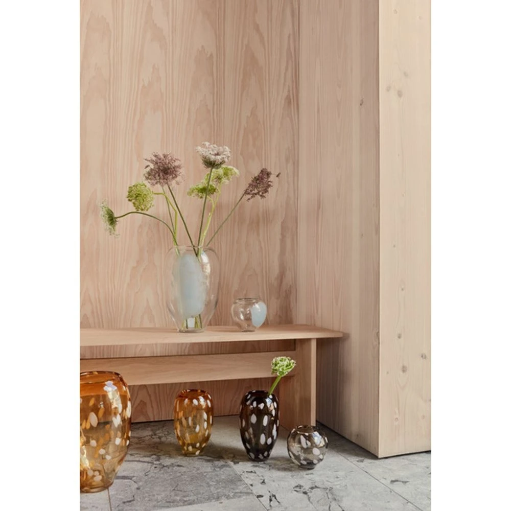 Jali Vase Large Amber - OYOY Living Design - Koop Online 5 Jali Vase Large Amber - OYOY Living Design - Koop Online - Afbeelding 3