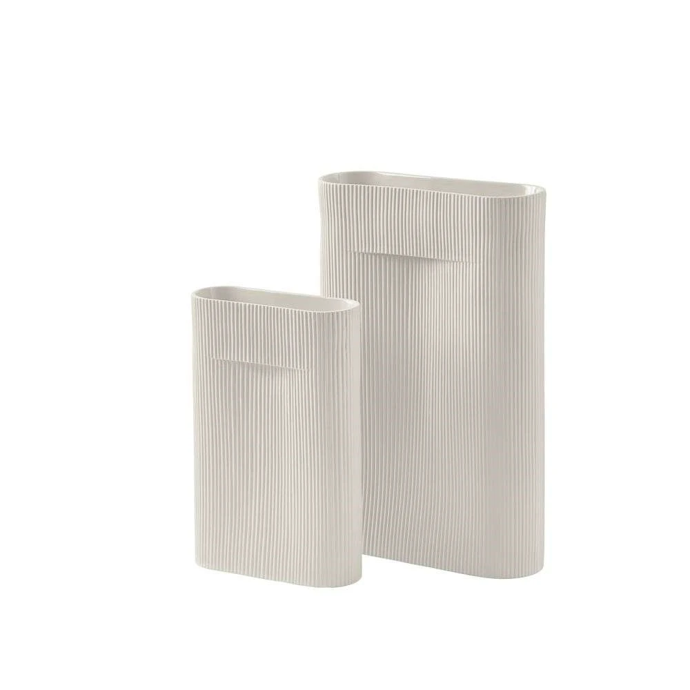 Ridge Vase H35 Off-White - Muuto - Koop Online 4 Ridge Vase H35 Off-White - Muuto - Koop Online - Afbeelding 2