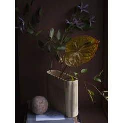 Ridge Vase H16,5 Beige - Muuto - Koop Online -Kortingswinkel voor woondecoratie 57132952564905