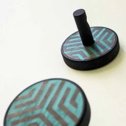 Wandkapstok In Essenhout Met Decoratie-inleg 2 Stuks - Lemme -Kortingswinkel voor woondecoratie appendiabiti a muro in legno di frassino nero con intarsi 2 pezzi lemme 5