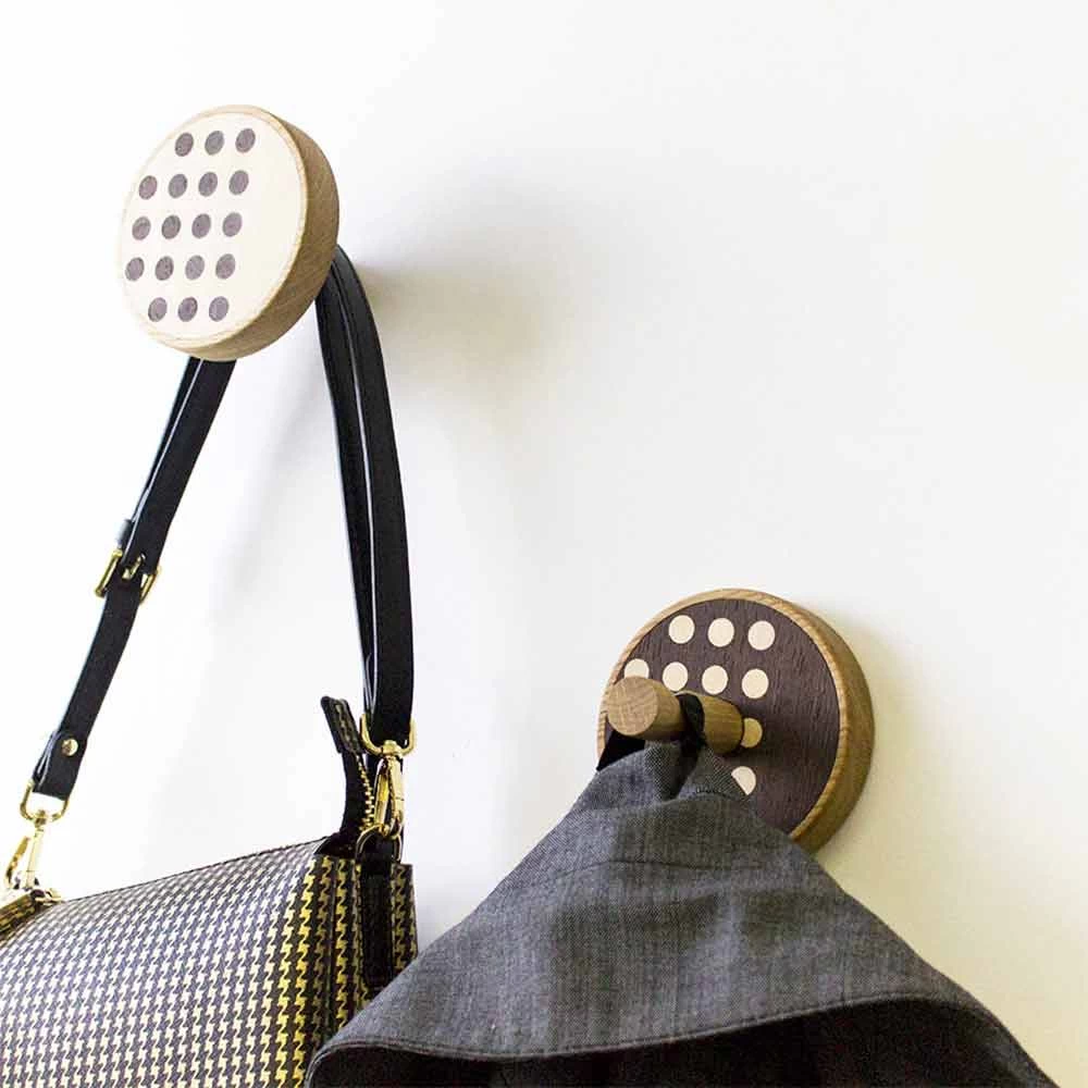 Wandkapstok In Essenhout Met Polkadot-inleg 2 Stuks - Quatto 4 Wandkapstok In Essenhout Met Polkadot-inleg 2 Stuks - Quatto - Afbeelding 2