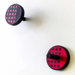 Wandkapstok In Essenhout Met Polkadot-inleg 2 Stuks - Quatto 18 Wandkapstok In Essenhout Met Polkadot-inleg 2 Stuks - Quatto -Kortingswinkel voor woondecoratie appendiabiti da parete in legno di frassino con intarsi 2 pezzi quatto 4