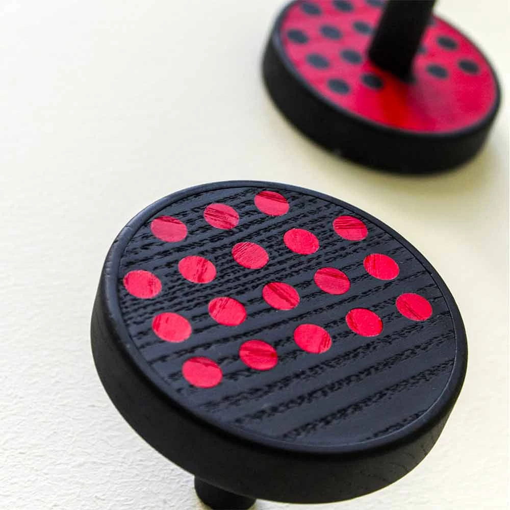 Wandkapstok In Essenhout Met Polkadot-inleg 2 Stuks - Quatto 9 Wandkapstok In Essenhout Met Polkadot-inleg 2 Stuks - Quatto - Afbeelding 7