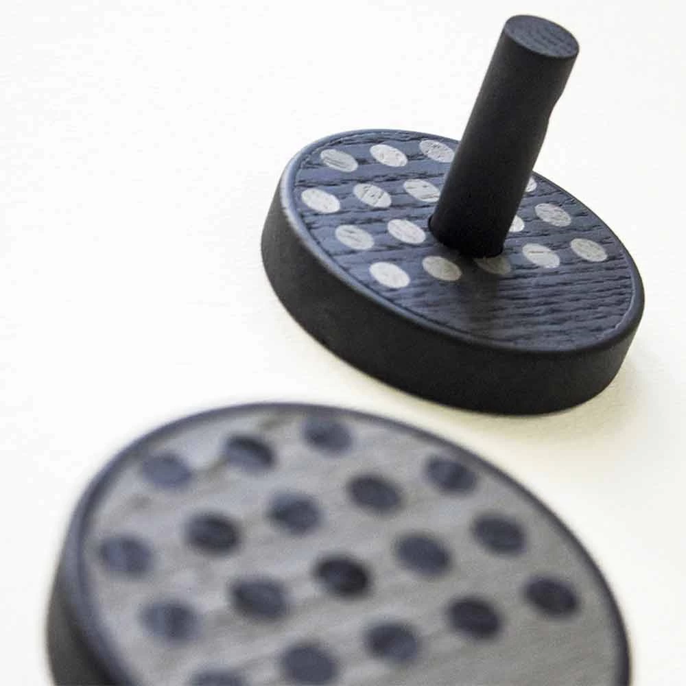 Wandkapstok In Essenhout Met Polkadot-inleg 2 Stuks - Quatto 12 Wandkapstok In Essenhout Met Polkadot-inleg 2 Stuks - Quatto - Afbeelding 10