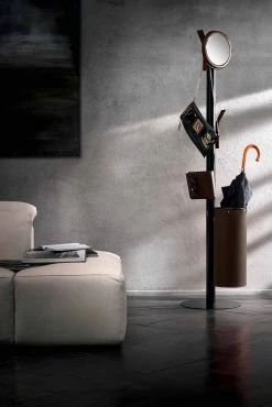 Modern Design Vloer Kapstok In Made Italy Geregenereerd Leer - Ercole -Kortingswinkel voor woondecoratie appendiabiti da terra di moderno design in cuoio rigenerato made italy ercole 2