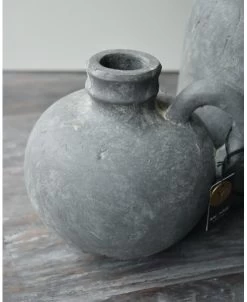 Bol Kruikje Met Oor Majestic Vintage Grijs, Brynxz -Kortingswinkel voor woondecoratie bol kruikje met oor majestic vintage grijs brynxz 4