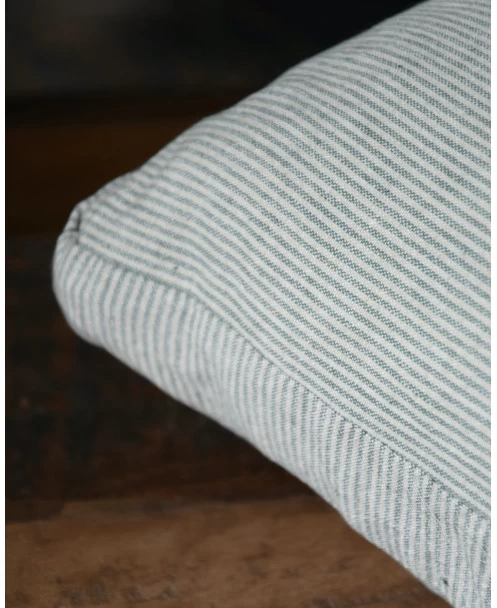 Box Kussenhoes Met Fijne Groene Strepen, IB Laursen 5 Box Kussenhoes Met Fijne Groene Strepen, IB Laursen - Afbeelding 3