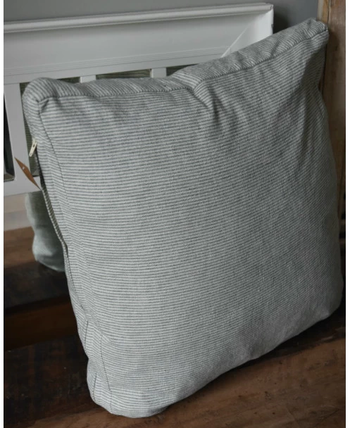 Box Kussenhoes Met Fijne Groene Strepen, IB Laursen 7 Box Kussenhoes Met Fijne Groene Strepen, IB Laursen - Afbeelding 5