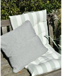 Box Kussenhoes Met Fijne Groene Strepen, IB Laursen 15 Box Kussenhoes Met Fijne Groene Strepen, IB Laursen -Kortingswinkel voor woondecoratie box kussenhoes met fijne groene strepen ib laursen 5