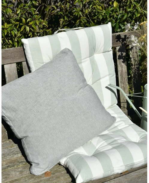 Box Kussenhoes Met Fijne Groene Strepen, IB Laursen 8 Box Kussenhoes Met Fijne Groene Strepen, IB Laursen - Afbeelding 6