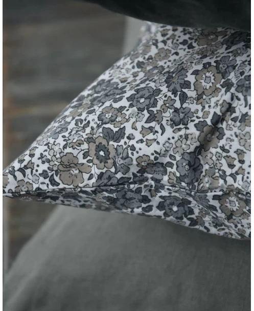 Gebloemde Kussenhoes Met Grijze En Taupe Bloemen, IB Laursen 4 Gebloemde Kussenhoes Met Grijze En Taupe Bloemen, IB Laursen - Afbeelding 2