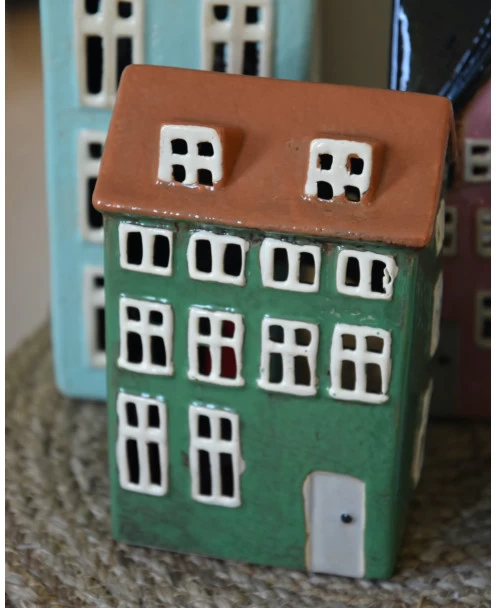 Groen Pakhuis Nyhavn Theelicht Met Lichte Ramen En Dakkapellen, IB Laursen 3 Groen Pakhuis Nyhavn Theelicht Met Lichte Ramen En Dakkapellen, IB Laursen