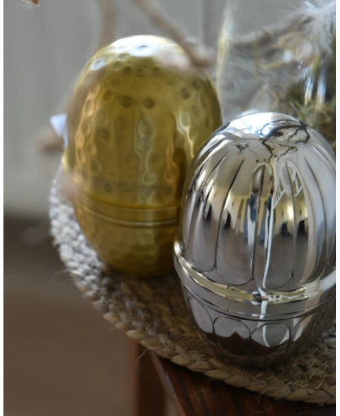 Groot Antiek-look Goud Kleurig Ei Met Reliëf, IB Laursen 3 Groot Antiek-look Goud Kleurig Ei Met Reliëf, IB Laursen