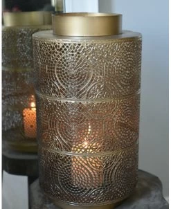 Groot Windlicht Met Sfeervol Gaatjes Patroon Antiek-look Messing 14 Groot Windlicht Met Sfeervol Gaatjes Patroon Antiek-look Messing -Kortingswinkel voor woondecoratie groot windlicht met sfeervol gaatjes patroon antiek look messing 4