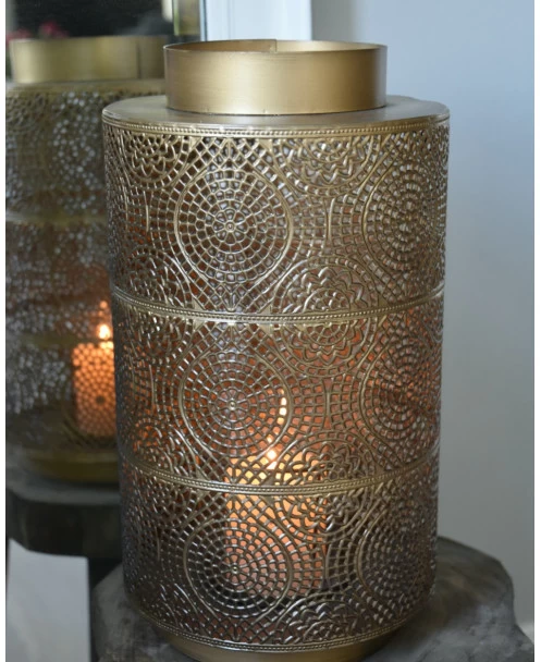 Groot Windlicht Met Sfeervol Gaatjes Patroon Antiek-look Messing 7 Groot Windlicht Met Sfeervol Gaatjes Patroon Antiek-look Messing - Afbeelding 5
