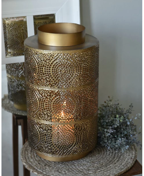 Groot Windlicht Met Sfeervol Gaatjes Patroon Antiek-look Messing 3 Groot Windlicht Met Sfeervol Gaatjes Patroon Antiek-look Messing