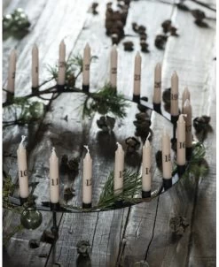 Grote Kaarsen Krans Zink, IB Laursen