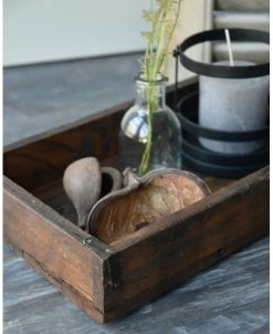 Houten Bak Met Metalen Beugeltjes, Unique IB Laursen