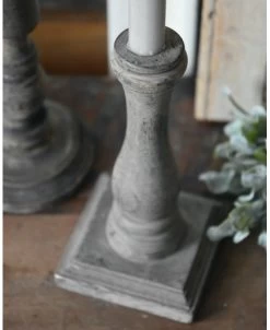 Kandelaar Met Vierkante Voet Van Be-Uniq 15 Kandelaar Met Vierkante Voet Van Be-Uniq -Kortingswinkel voor woondecoratie kandelaar met vierkante voet van be uniq 5