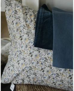 Kussenhoes Rechthoekig Gebloemd Met Zacht Geel, Blauw En Kleikleur, IB Laursen 11 Kussenhoes Rechthoekig Gebloemd Met Zacht Geel, Blauw En Kleikleur, IB Laursen -Kortingswinkel voor woondecoratie kussenhoes rechthoekig gebloemd met zacht geel blauw en kleikleur ib laursen 1