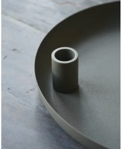 Metalen Schaal Met 4 Kaarsen Inzets Olijf Groen, IB Laursen -Kortingswinkel voor woondecoratie metalen schaal met 4 kaarsen inzets olijf groen ib laursen 3