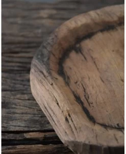 Nepalese Schaal Met Kleine Pootjes