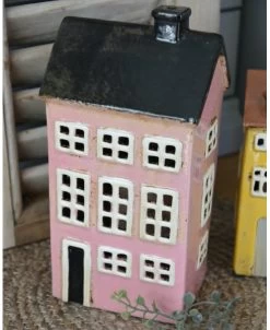 Nyhavn Pakhuis Theelicht Roze Met Zwart Dak En Schoorsteen, IB Laursen