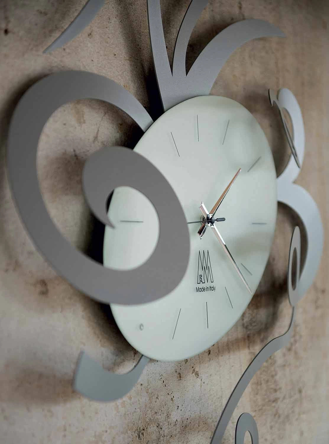 Wandklok In Zwart Ijzer, Aluminium Of Rood Made In Italy - Rosbif 7 Wandklok In Zwart Ijzer, Aluminium Of Rood Made In Italy - Rosbif - Afbeelding 5