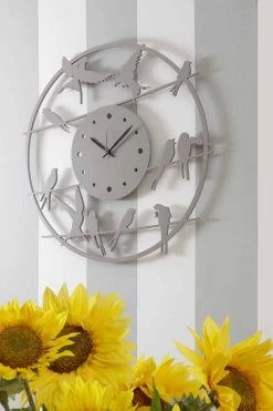 Grote Moderne Design Wandklok In Gekleurd Rond Hout - Vogels -Kortingswinkel voor woondecoratie orologio grande da parete design moderno in legno colorato rotondo uccelli 4