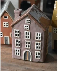 Pastel Lila Theelicht Huis Met Open Ramen Nyhavn, IB Laursen