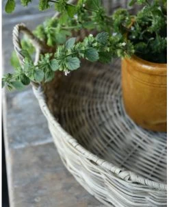 Rond Grijzig Rotan Dienblad Met Hengsels, IB Laursen -Kortingswinkel voor woondecoratie rond grijzig rotan dienblad met hengsels ib laursen 1 6