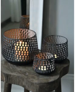 Set Van 3 Metalen Windlichten Met Sierlijk Gaatjes Patroon -Kortingswinkel voor woondecoratie set van 3 metalen windlichten met sierlijk gaatjes patroon 5