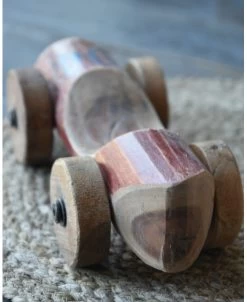 Unieke Rode Auto Van Hout Met Blauw Nr 94, IB Laursen -Kortingswinkel voor woondecoratie unieke rode auto van hout met blauw nr 94 ib laursen 2