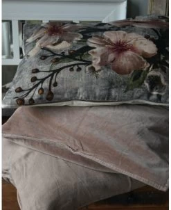 Velours Kussen Met Pastel Kleurige Bloemen Rechthoekig -Kortingswinkel voor woondecoratie velours kussen met pastel kleurige bloemen rechthoekig 3