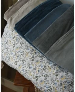 Velours 'thunder Grey' Vierkante Kussenhoes, IB Laursen -Kortingswinkel voor woondecoratie velours thunder grey vierkante kussenhoes ib laursen 1 5