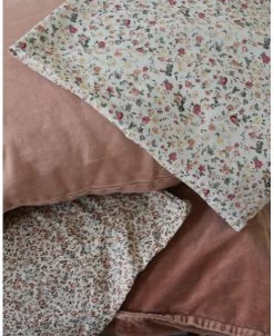 Vrolijke Bloemetjes Kussenhoes Faded Rose En Cream, IB Laursen -Kortingswinkel voor woondecoratie vrolijke bloemetjes kussenhoes faded rose en cream ib laursen 6
