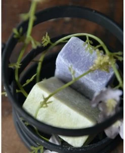 Zwarte Metalen Houder Met Amber Blokjes Lavendel En Jasmijn 10 Zwarte Metalen Houder Met Amber Blokjes Lavendel En Jasmijn -Kortingswinkel voor woondecoratie zwarte metalen houder met amber blokjes lavendel en jasmijn 1