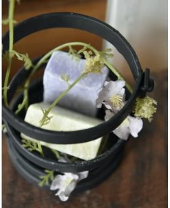 Zwarte Metalen Houder Met Amber Blokjes Lavendel En Jasmijn 12 Zwarte Metalen Houder Met Amber Blokjes Lavendel En Jasmijn -Kortingswinkel voor woondecoratie zwarte metalen houder met amber blokjes lavendel en jasmijn 3