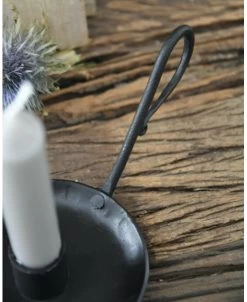 Zwarte Metalen Kandelaar Met Oor, IB Laursen -Kortingswinkel voor woondecoratie zwarte metalen kandelaar met oor ib laursen 4